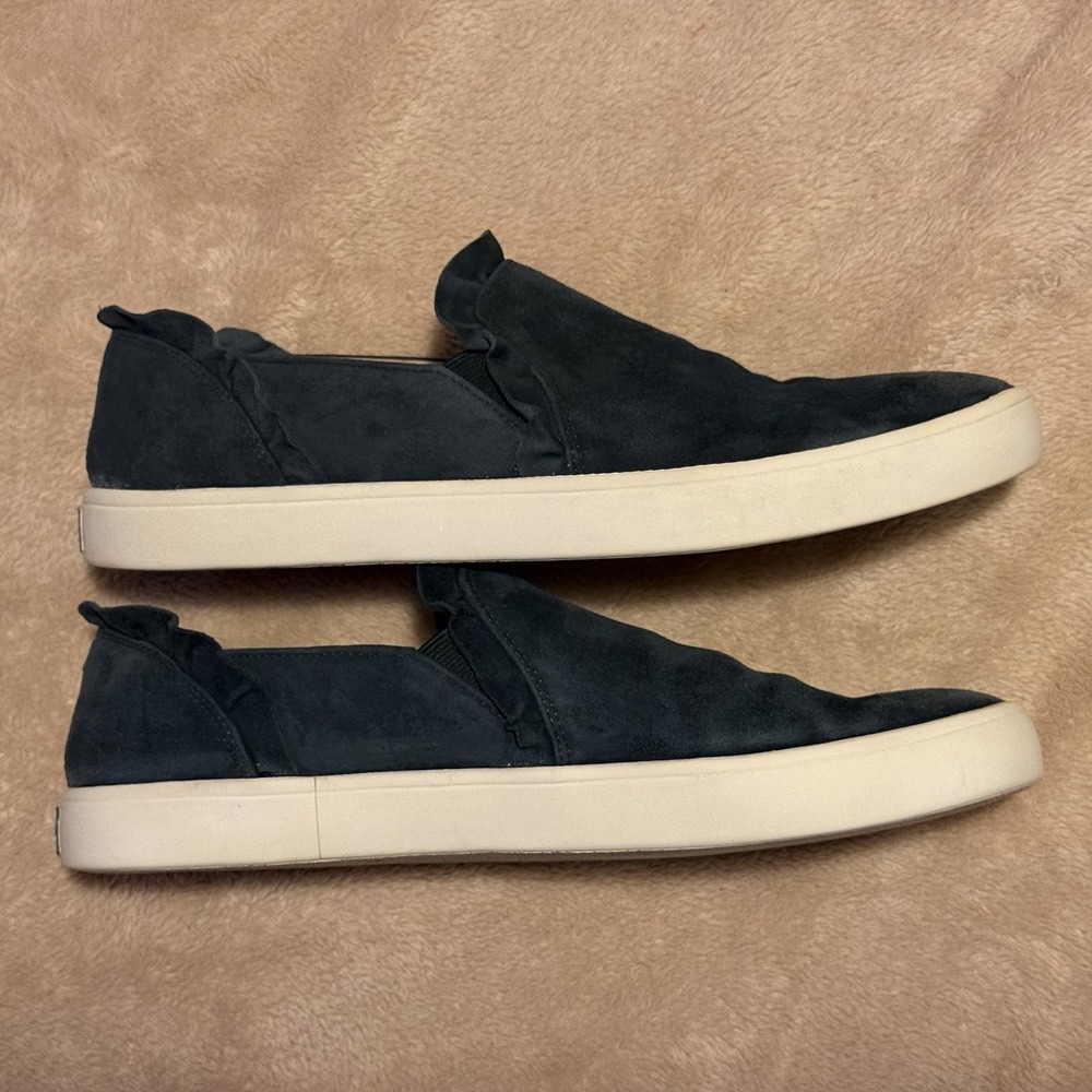 KATE SPADE NEW YORK LILLY RUFFLE SUEDE LEATHER SLIP ON SNEAKER INK NAVY BLUE 9.5
